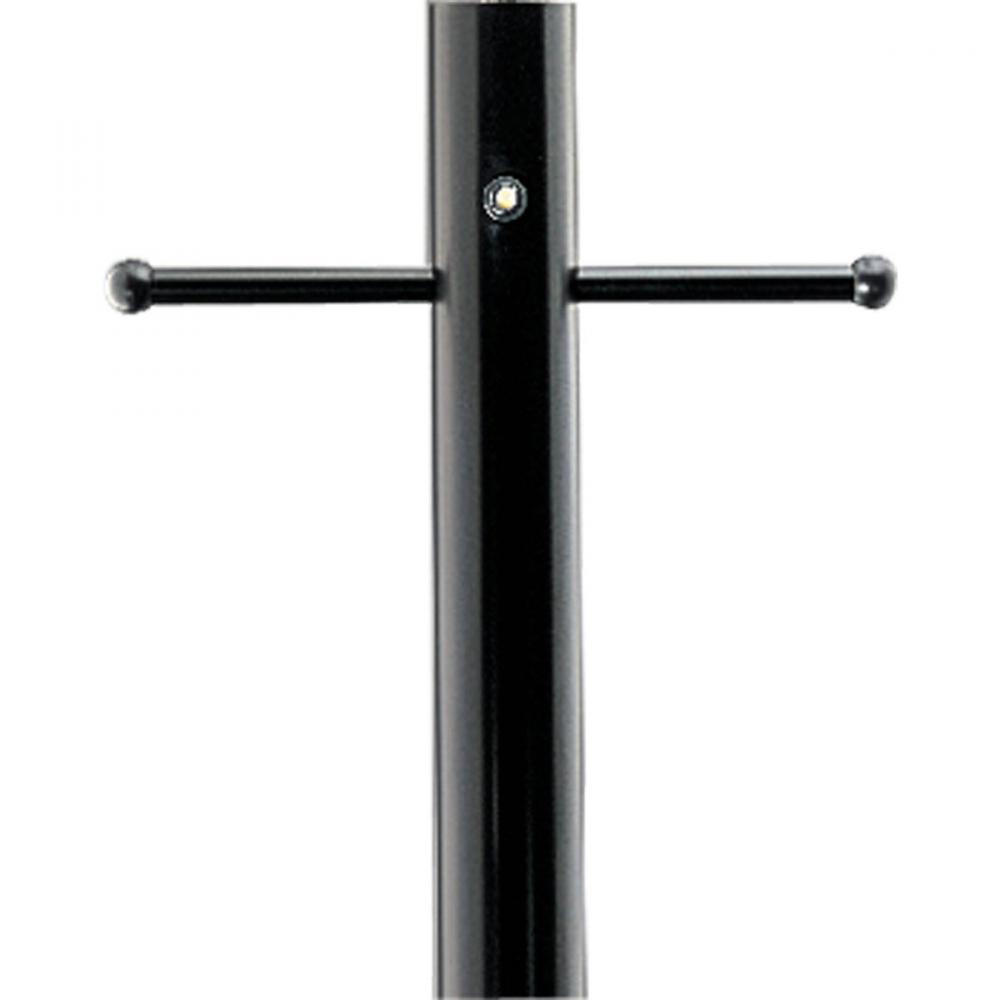 Outdoor 7&#39; Aluminum Post with Ladder Rest, Photocell and GCO