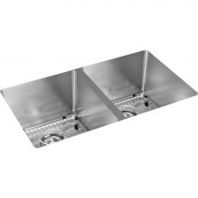 Elkay EFRU311810TC - 16 Gauge Stainless Steel 30.75'' x 18.5'' x 10'' 50/50 Double Bowl U